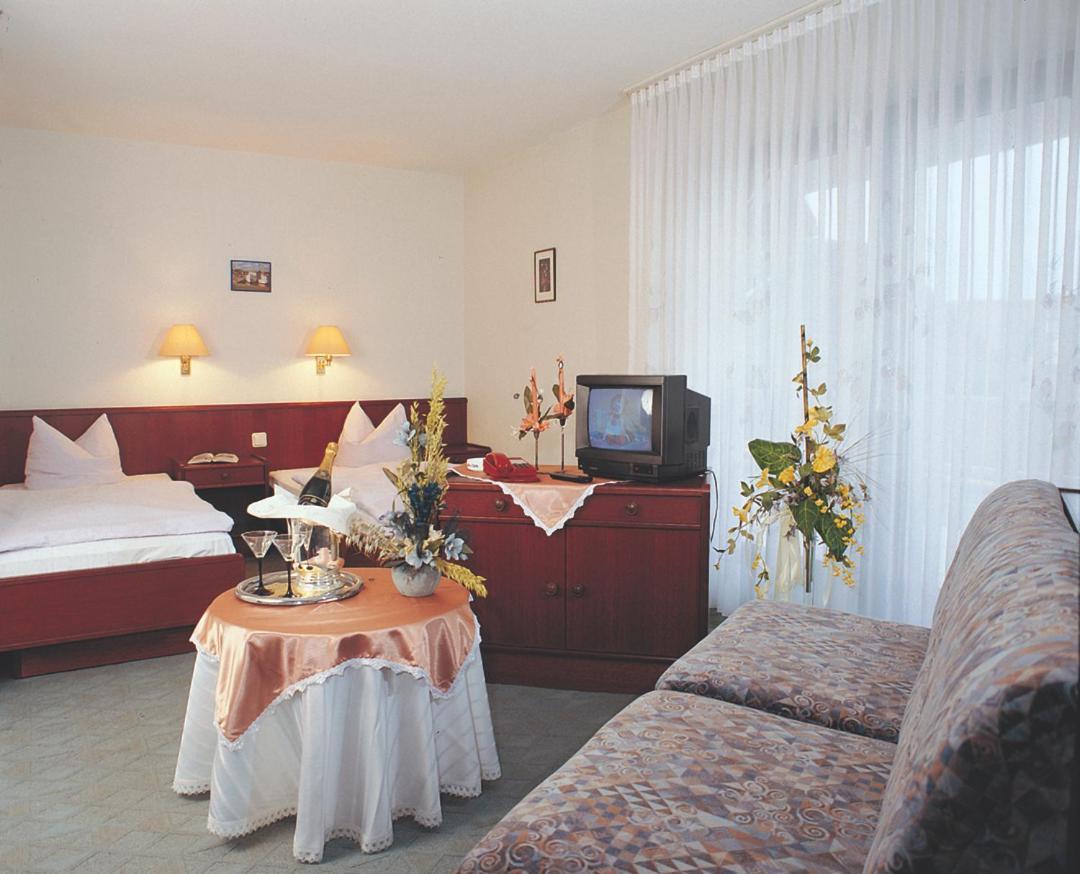 אלספלד Hotel Zur Schmiede מראה חיצוני תמונה